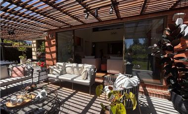 Casa residencial amoblada  en Guaymarar conjunto cerrado  005-R