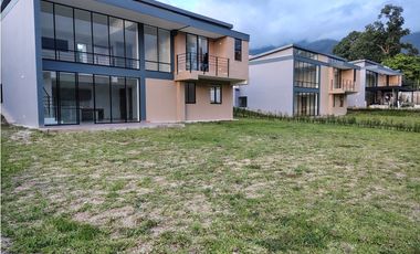 Casa en Venta en Piedecuesta Condomio Salma