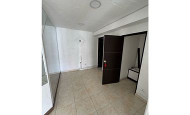 Se arrienda casa en la esmeralda