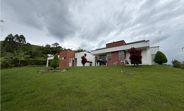 VENDO CASA CAMPESTRE Pereira CONDOMINIO EN CONDINA