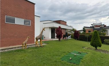 VENDO CASA CAMPESTRE Pereira CONDOMINIO EN CONDINA