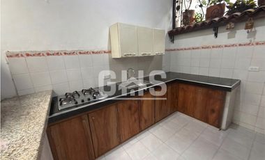 CASA EN VENTA BARRIO SAN NICOLAS CARTAGO
