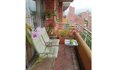 Apartamento en Venta en Laureles