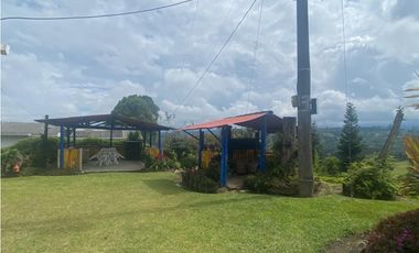 Finca en arriendo con Amplios Espacios y Kiosco en Filandia - Quindio