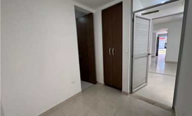 SE ARRIENDA CASA EN CONJUNTO CERRADO VIA LA TEBAIDA