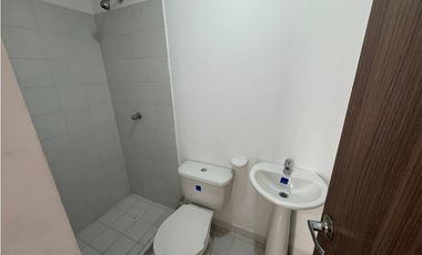 SE ARRIENDA CASA EN CONJUNTO CERRADO VIA LA TEBAIDA