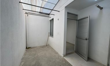 SE ARRIENDA CASA EN CONJUNTO CERRADO VIA LA TEBAIDA