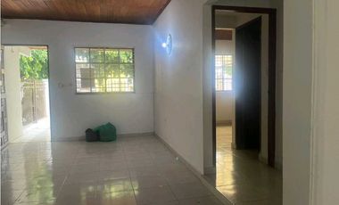 Casa en arriendo familiar o comercial en la castellana