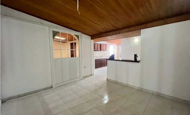 Casa en arriendo familiar o comercial en la castellana