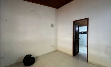 Casa en arriendo familiar o comercial en la castellana