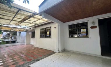 Casa en arriendo familiar o comercial en la castellana