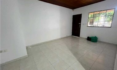 Casa en arriendo familiar o comercial en la castellana