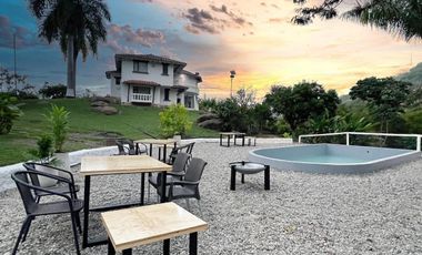 FINCA EN VENTA SILVANIA, DOS CASAS, PISCINA, CAPILLA