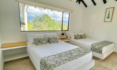 FINCA EN VENTA SILVANIA, DOS CASAS, PISCINA, CAPILLA