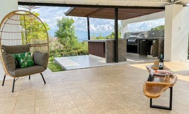 FINCA EN VENTA SILVANIA, DOS CASAS, PISCINA, CAPILLA