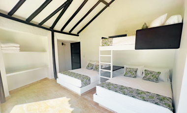 FINCA EN VENTA SILVANIA, DOS CASAS, PISCINA, CAPILLA