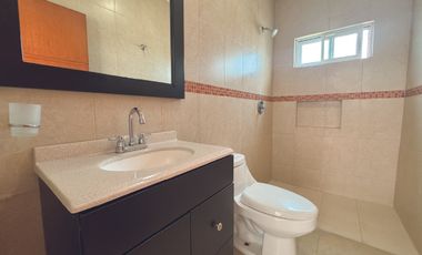 CASA CERCA DEL PARQUE EN VENTA EN LOMAS RESIDENCIAL