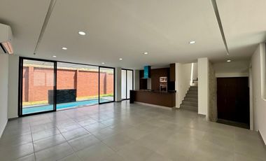 CASA CON ALBERCA EN VENTA PUNTA TIBURÓN LAG VII