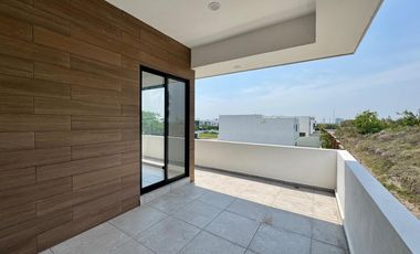CASA CON ALBERCA EN VENTA PUNTA TIBURÓN LAG VII