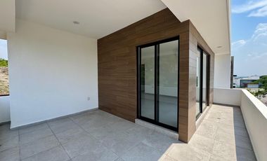 CASA CON ALBERCA EN VENTA PUNTA TIBURÓN LAG VII