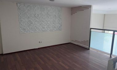 Renta local comercial en plaza