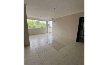 Apartamento en arriendo o venta en el recreo