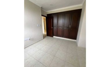 Apartamento en arriendo o venta en el recreo