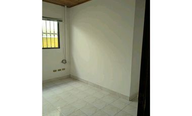 Casa en arriendo comercial o para vivienda en la castellana