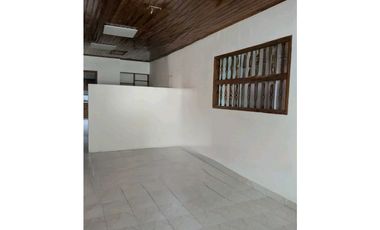 Casa en arriendo comercial o para vivienda en la castellana