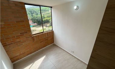¡SOLO CONTADO! Apartamento En Unidad Majagua Bello Ideal $240M 🪴