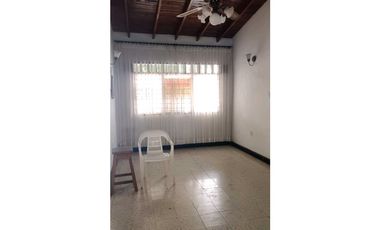 Casa comercial en arriendo
