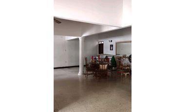 Casa comercial en arriendo