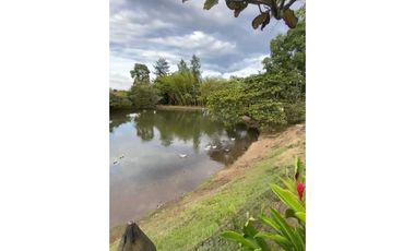 CASA CAMPESTRE EN CALIMA