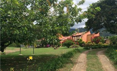 CASA CAMPESTRE EN CALIMA