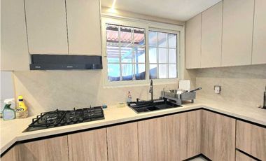 Alquiler de Casa de dos pisos en Brisas Del Golf