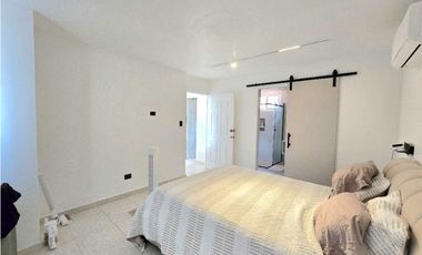Alquiler de Casa de dos pisos en Brisas Del Golf