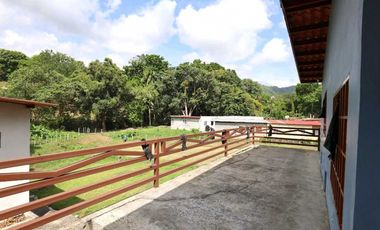 Excelente Precio en venta casa céntrica en Las Lajas Las Cumbres