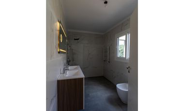 casa a estrenar de 5 ambientes en venta