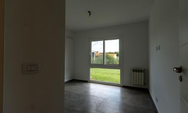 casa a estrenar de 5 ambientes en venta