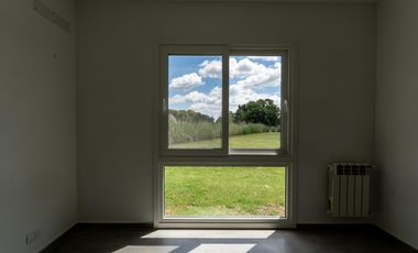 casa a estrenar de 5 ambientes en venta