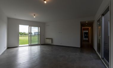 casa a estrenar de 5 ambientes en venta