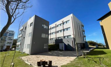 VENDO 3 AMB A PASOS DEL MAR CON COCHERA