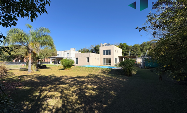 VENTA CASA B° PRIVADO LOS OLMOS ZONA SUR