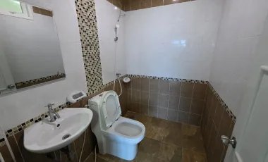 4 Bedroom Townhouse for rent at Ban Warisara 7 Burapaphat