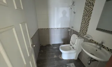 4 Bedroom Townhouse for rent at Ban Warisara 7 Burapaphat