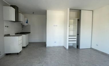 Monoambiente en alquiler en Moron Sur