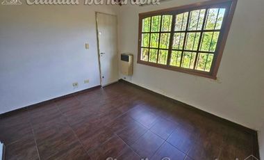 Casa PH en alquiler en Castelar Norte