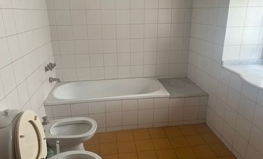 Casa en alquiler en Quilmes Centro