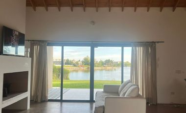 Venta Casa San Sebastian 4 Ambientes Area 6 LAGUNA