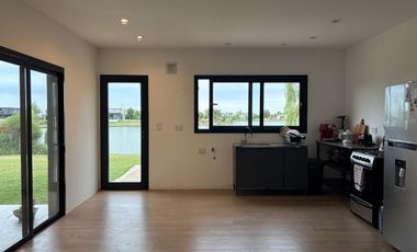 Venta Casa San Sebastian 4 Ambientes Area 6 LAGUNA